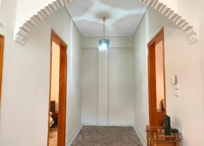 Economy アパート カランバカ